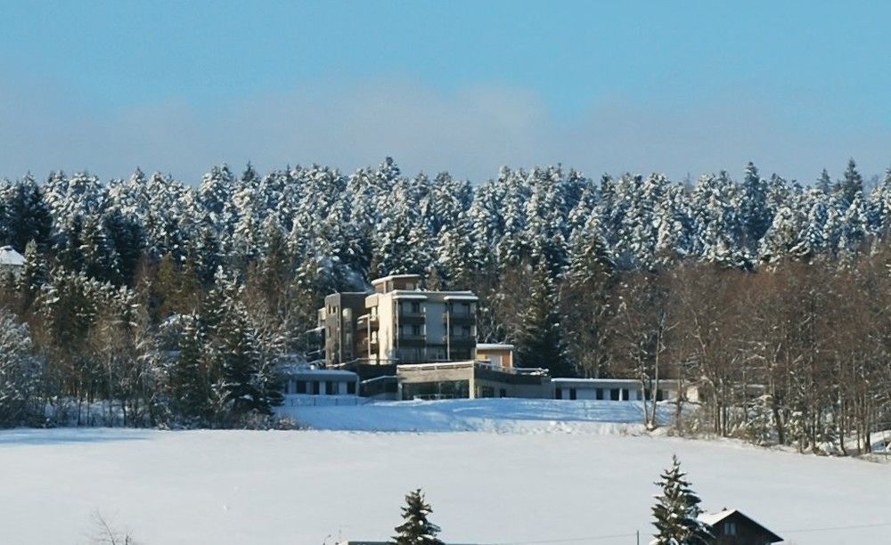 Hotel Evasion Tonique Villers-le-Lac Exterior foto